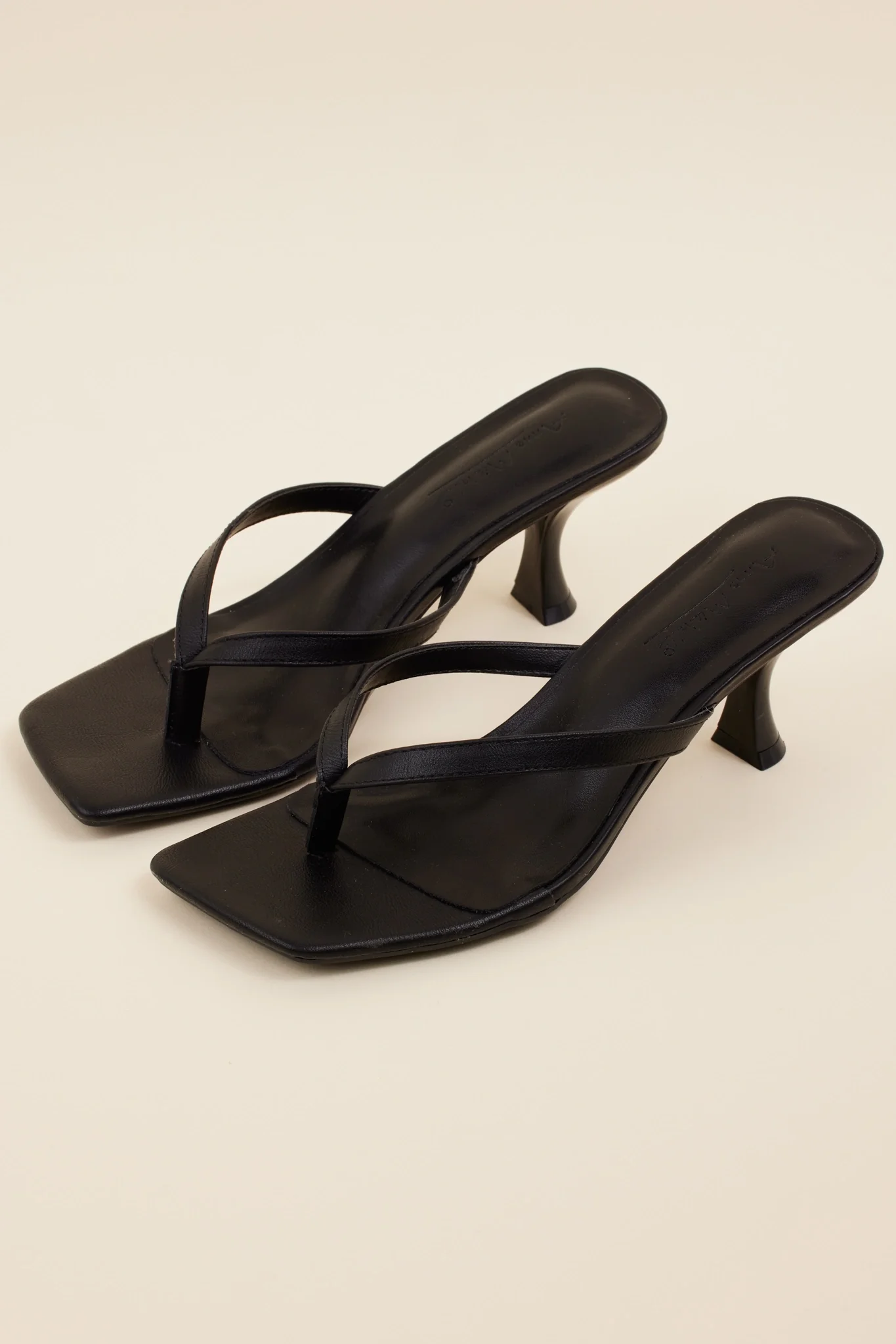 Lindy Heels- Black